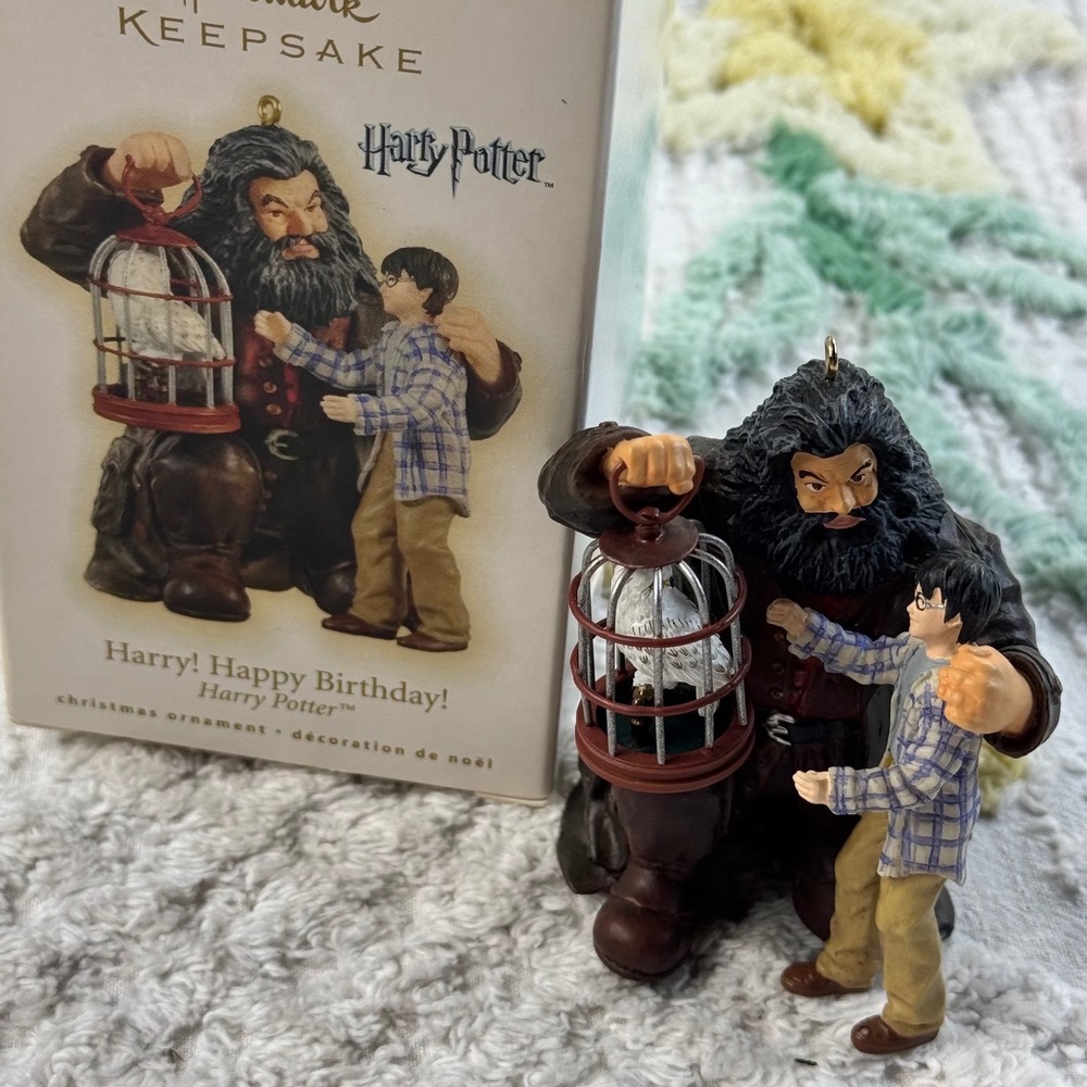 2009 Hallmark Keepsake Harry Potter Hagrid Hedwig Ornament QXI1032